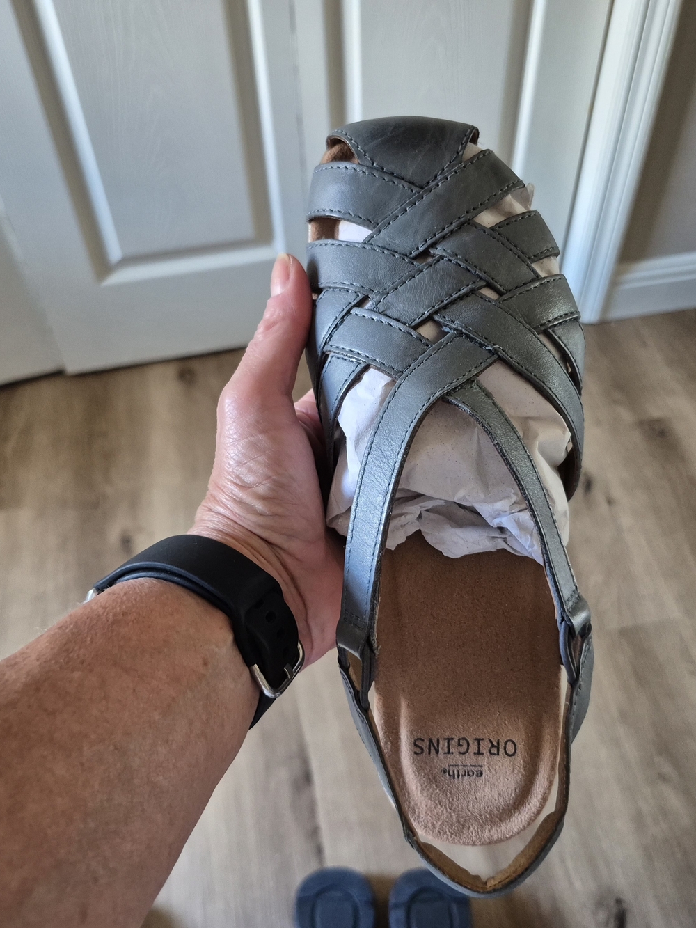 Earth Origins Berri Woven Slip-On Sandals in Light Blue - Picture 4 of 4